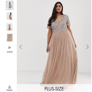 Prom / Bridesmaid v neck maxi tulle dress